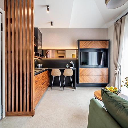 Enyana Luxury Suites 科托尔 外观 照片