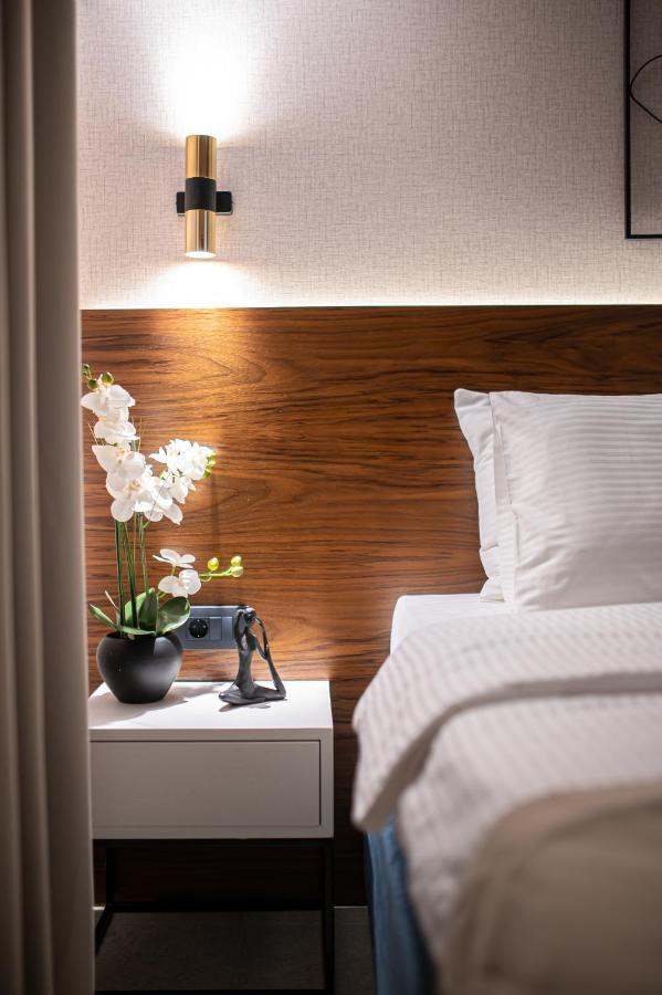 Enyana Luxury Suites 科托尔 外观 照片