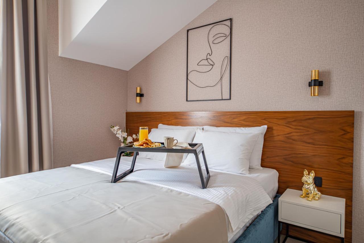 Enyana Luxury Suites 科托尔 外观 照片