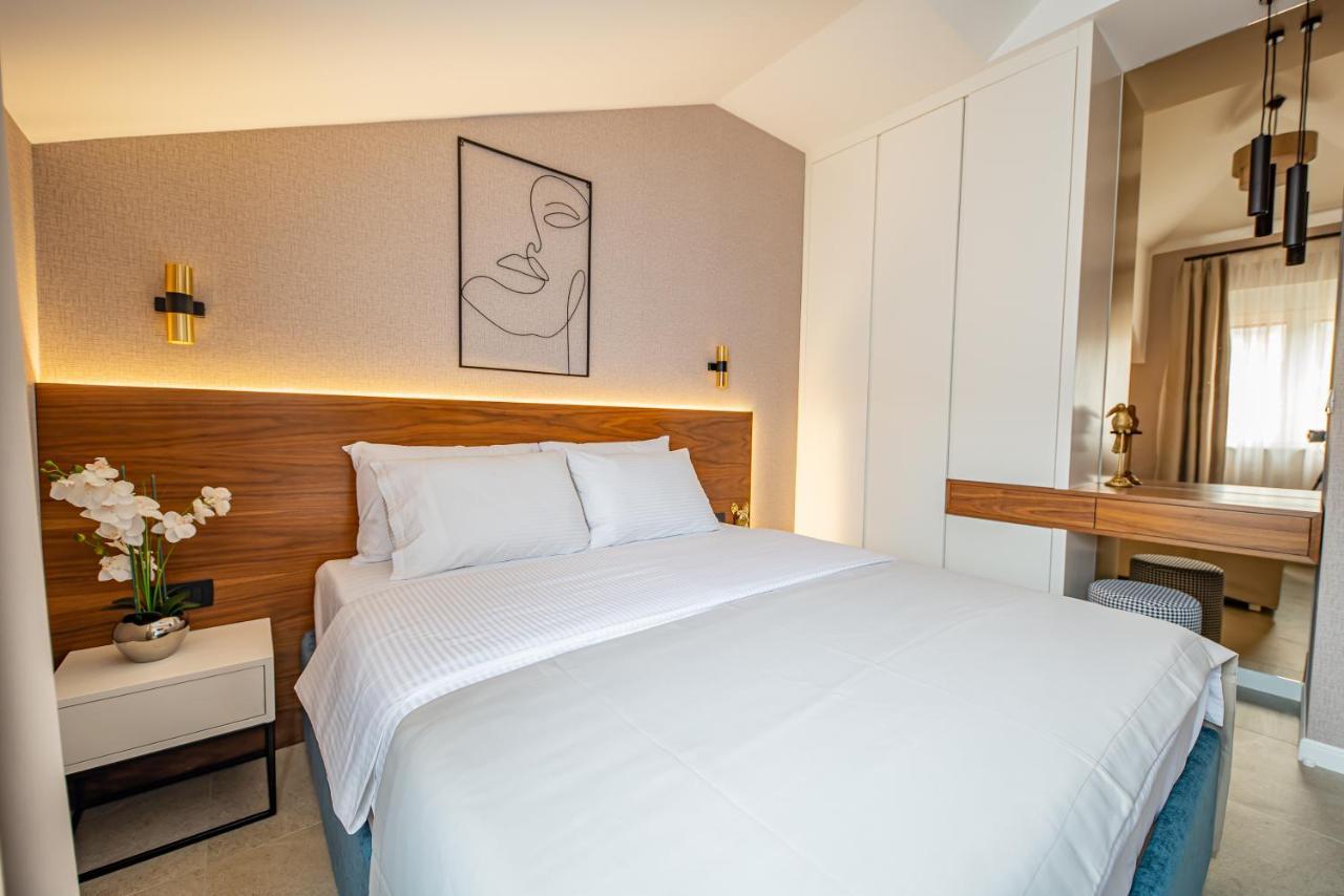 Enyana Luxury Suites 科托尔 外观 照片