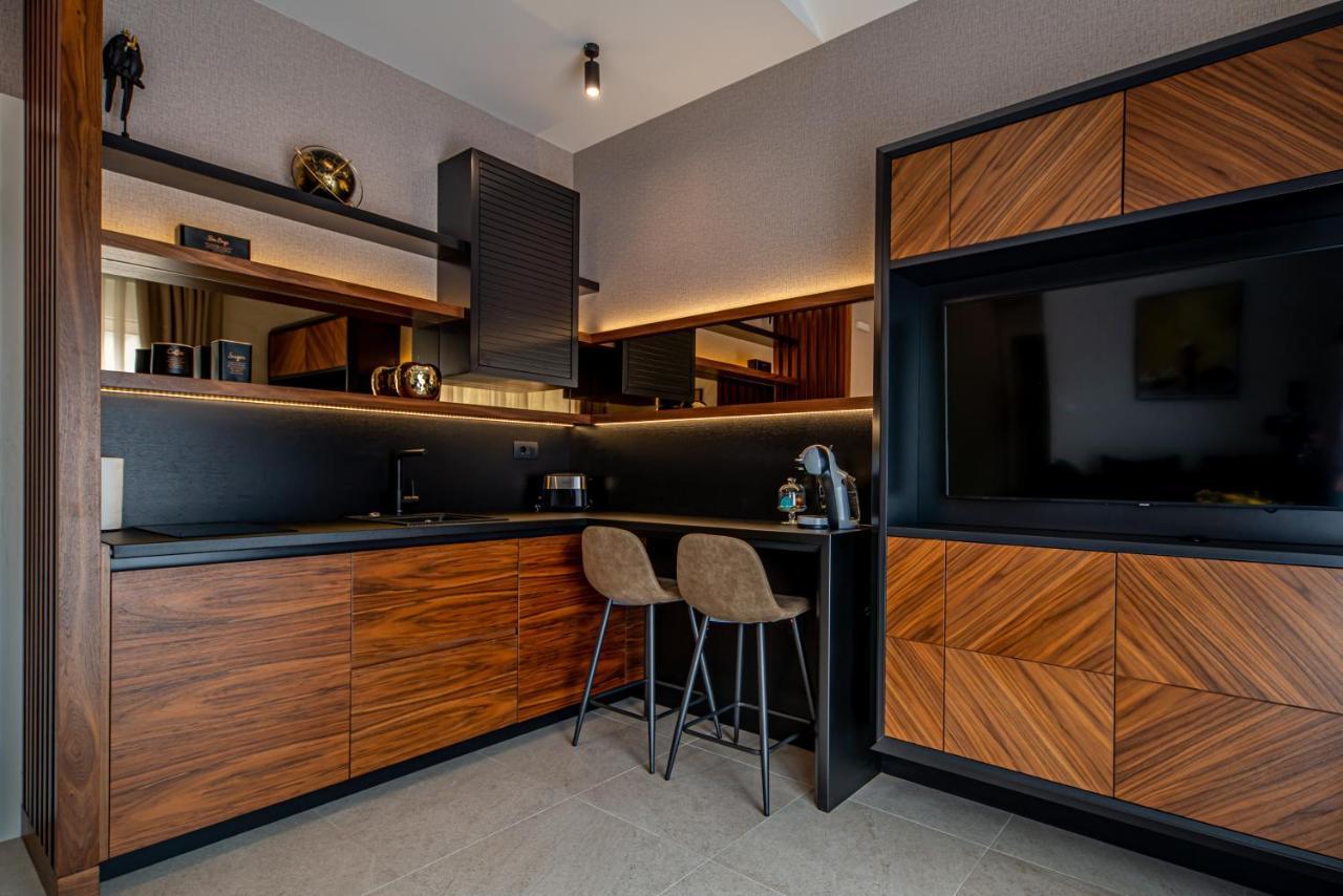 Enyana Luxury Suites 科托尔 外观 照片
