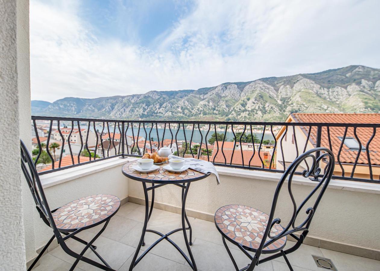 Enyana Luxury Suites 科托尔 外观 照片